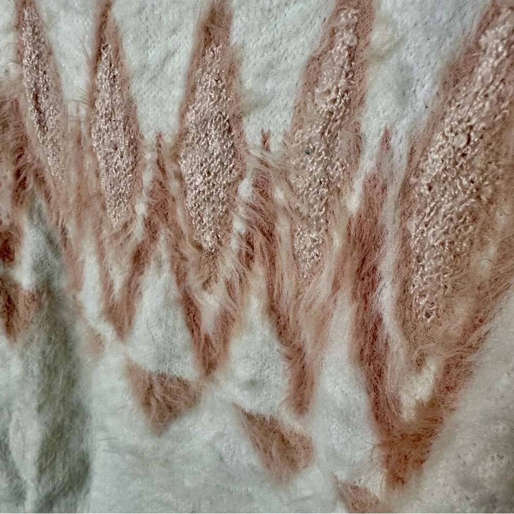 Lauren Conrad‎ Mohair Fuzzy Texture Aztec Sweater Small